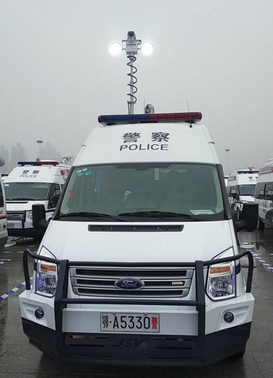 1516600504104838.png 星际50个流动警务服务站 在武汉智慧上路453.png