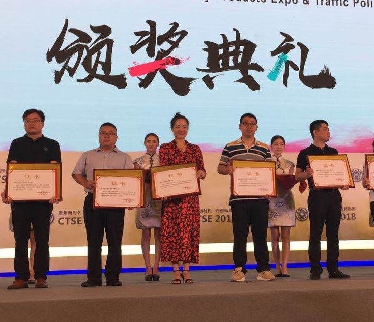 1535103691218128.jpg 1535103691218128.jpg