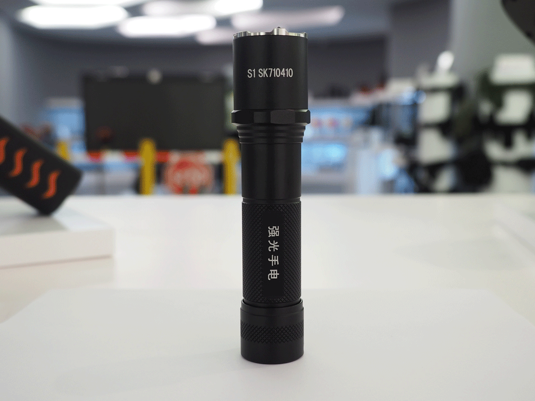 1559093129875180.gif 1559093129875180.gif