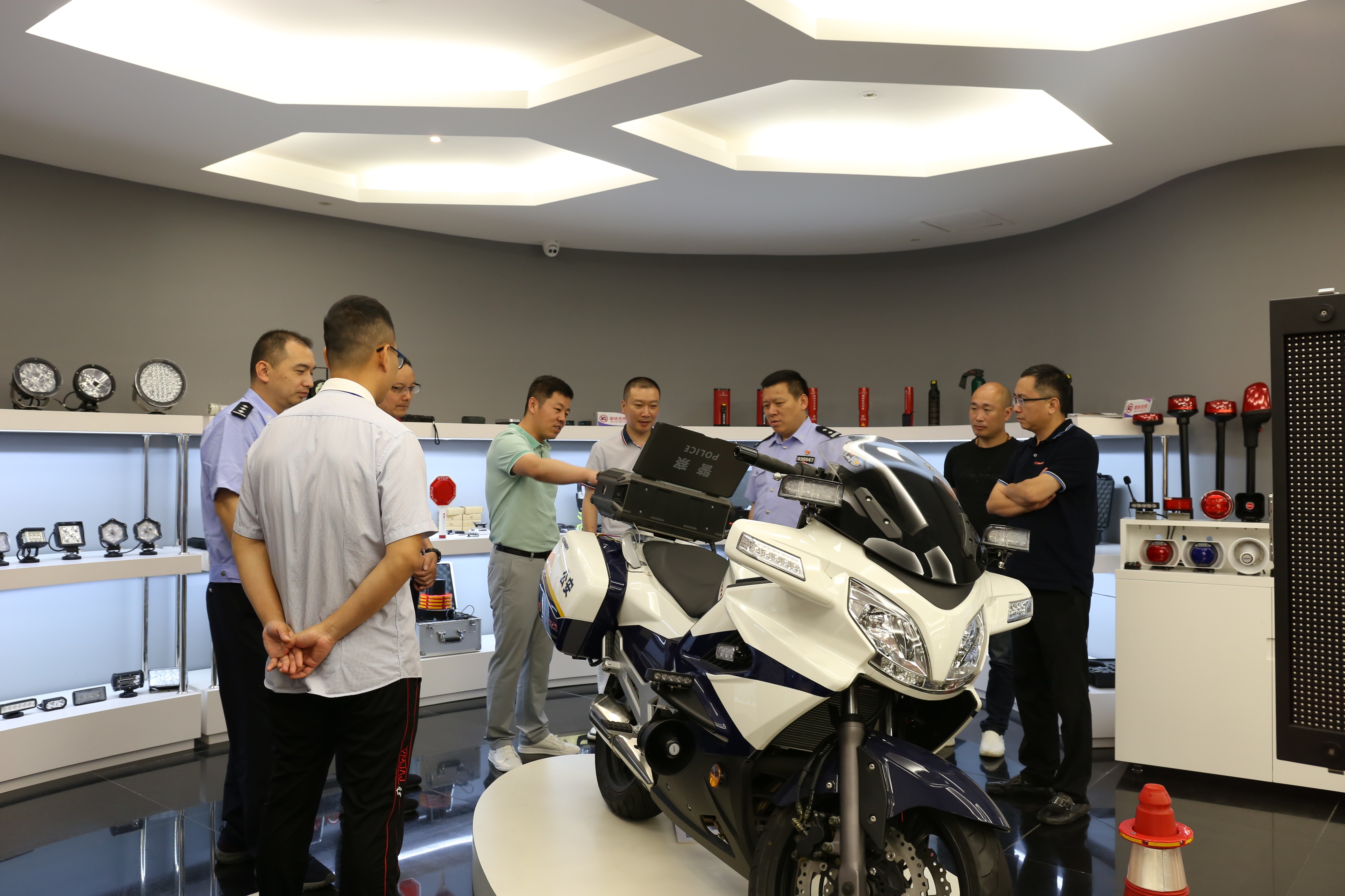 1564990281255737.jpg 1.jpg