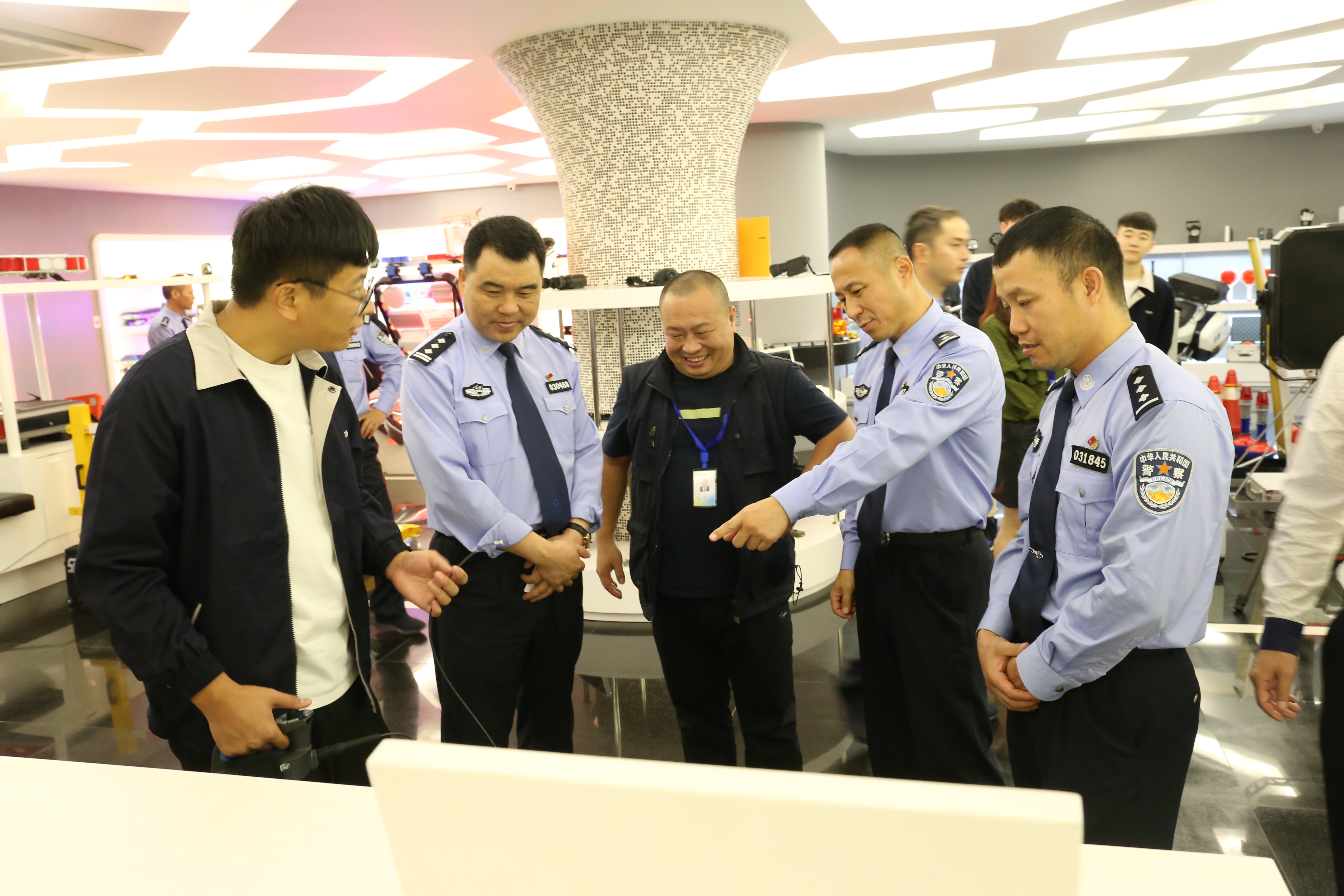 1571877576536262.jpg 2.jpg