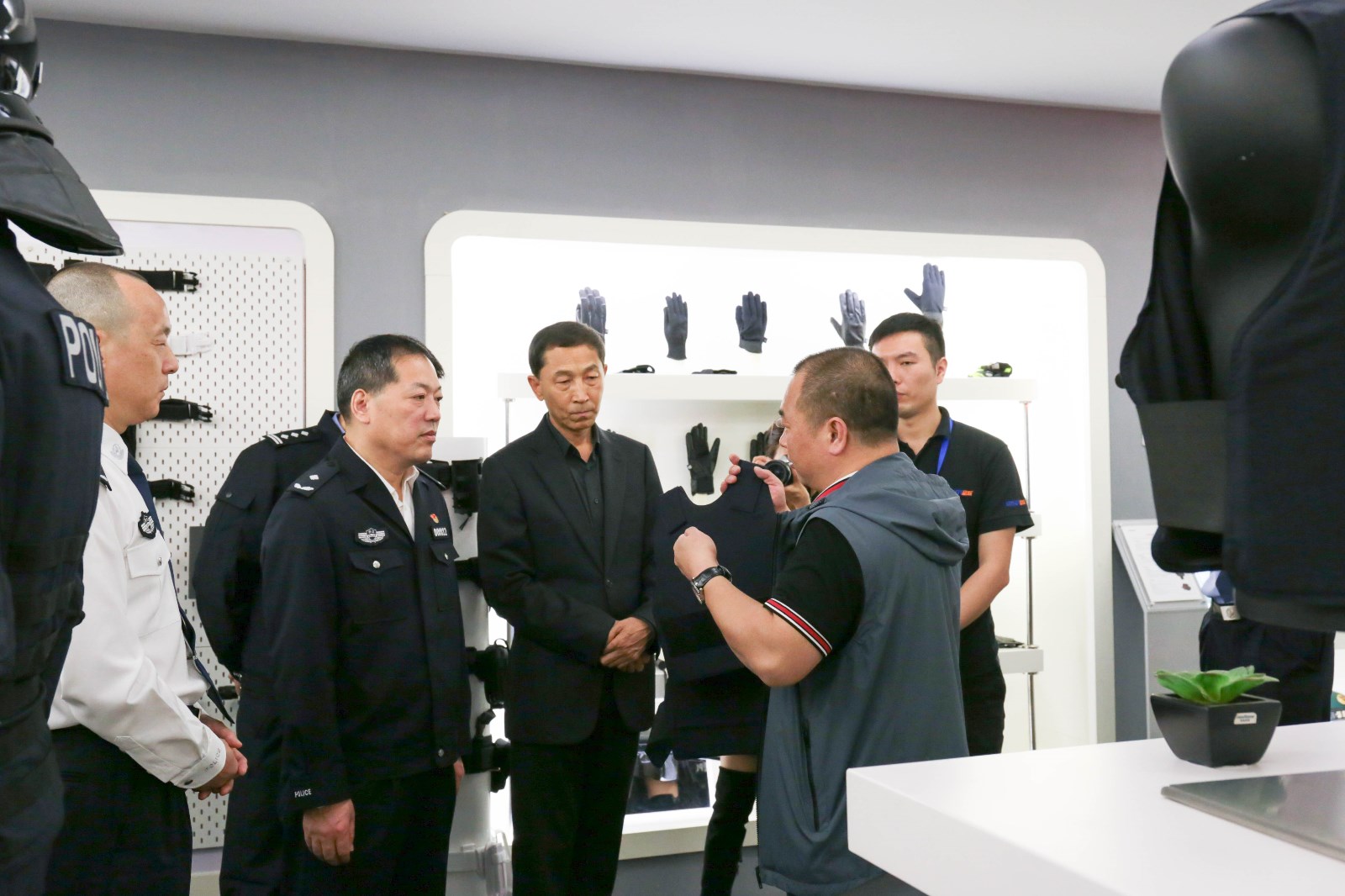 1619775050121913.jpg 1619775050121913.jpg