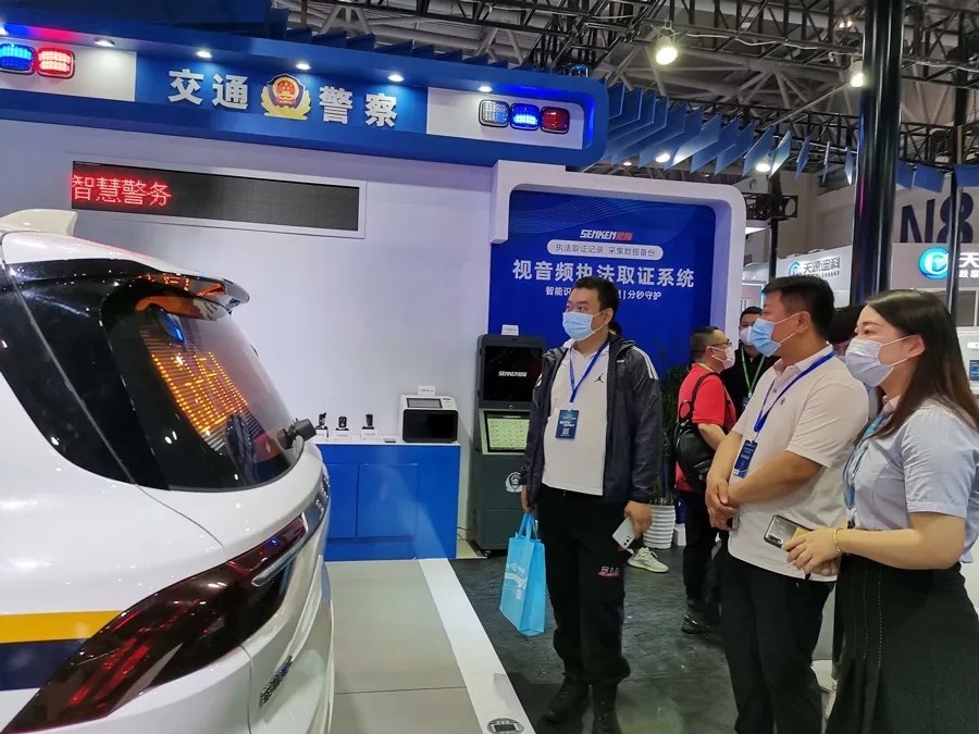 1621216417125885.jpg 640.webp (3).jpg