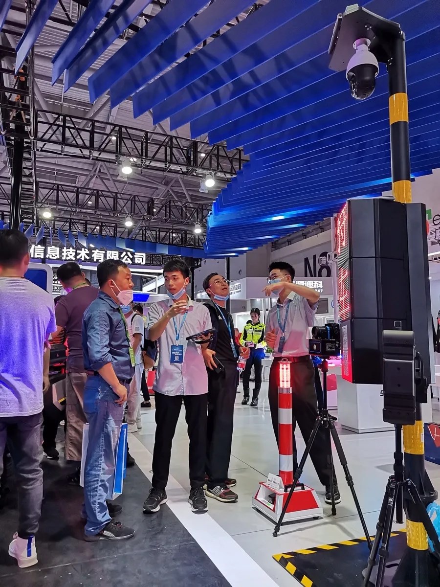 1621216740814075.jpg 640.webp (16).jpg