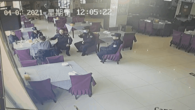 1628758794133643.gif 04.gif