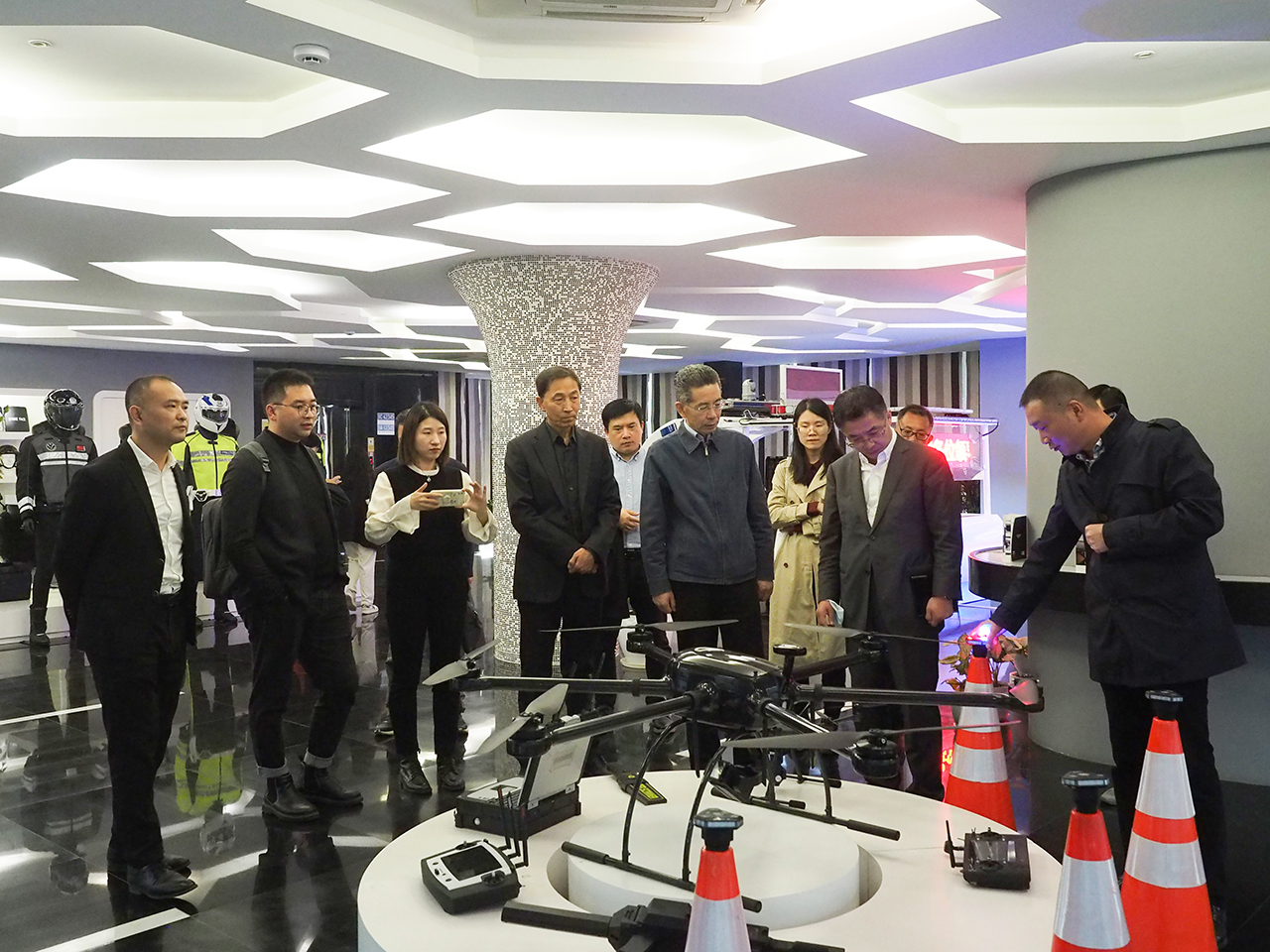 1637742106554636.jpg 1 (1).jpg