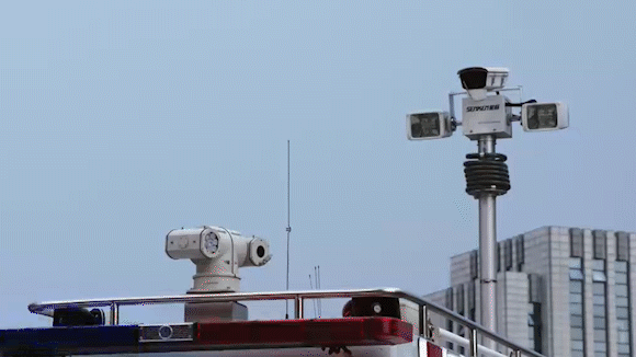 1689928845534196.gif 23.gif