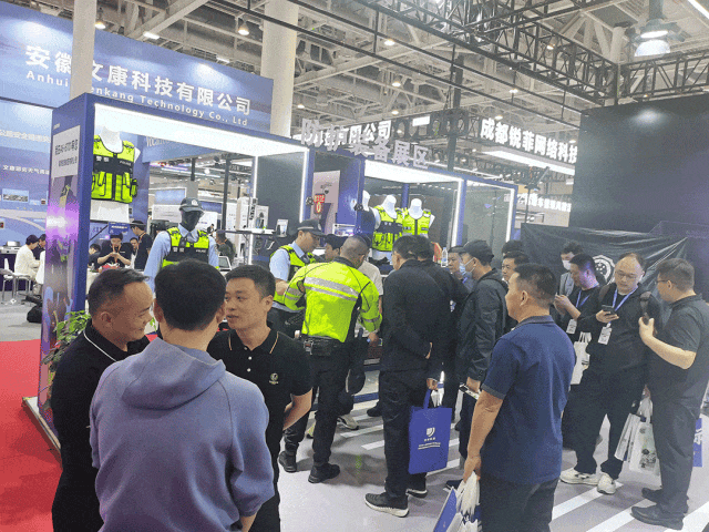 1713512193106404.gif 640.gif