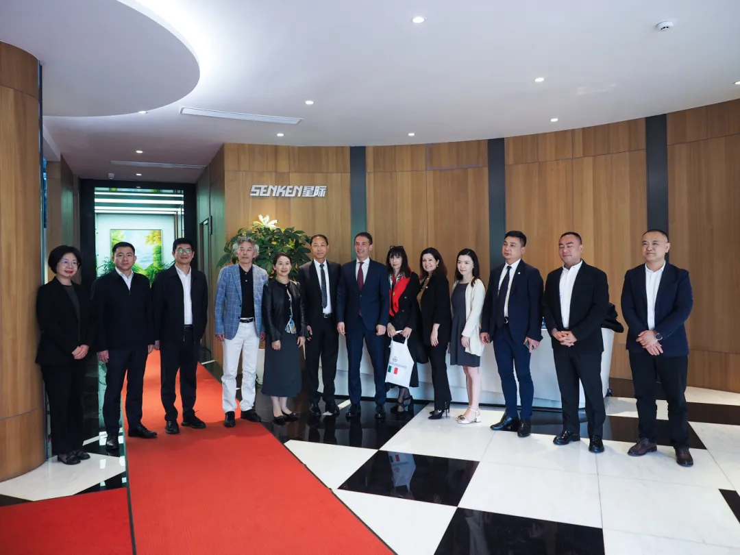 1745999830536132.png 1.png