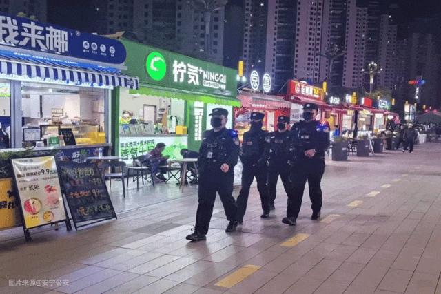 1748591056643497.gif 640.gif