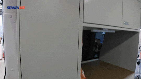 1748592573829867.gif 14.gif